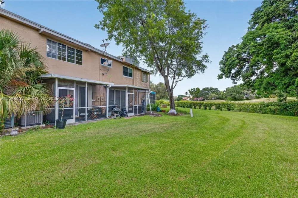 7102 Woodmont Way Tamarac, FL 33321