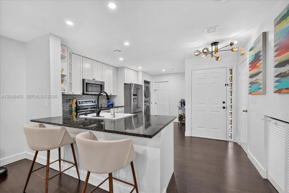7102 Woodmont Way Tamarac, FL 33321