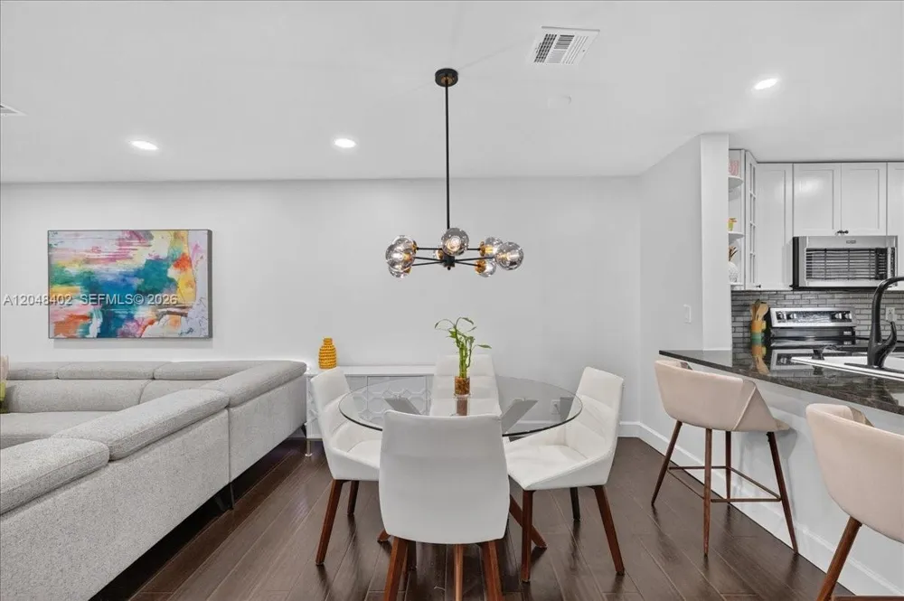 7102 Woodmont Way Tamarac, FL 33321