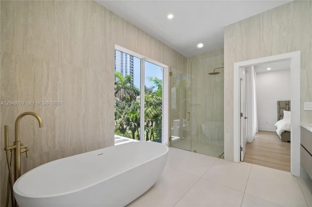 18955 Atlantic Blvd Sunny Isles Beach, FL 33160