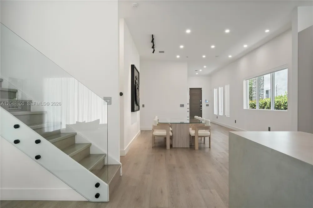 18955 Atlantic Blvd Sunny Isles Beach, FL 33160