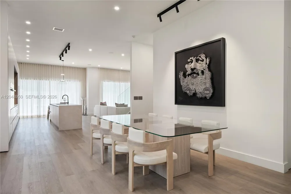 18955 Atlantic Blvd Sunny Isles Beach, FL 33160