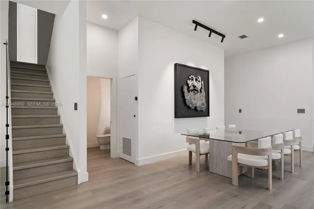 18955 Atlantic Blvd Sunny Isles Beach, FL 33160