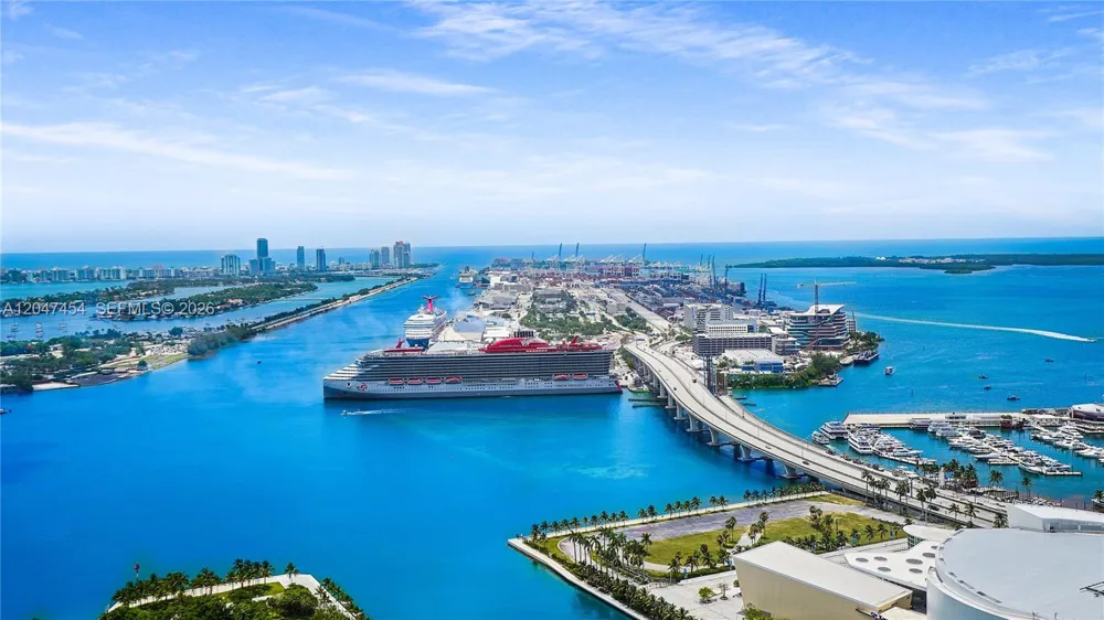 1000 Biscayne Blvd #4401 Miami, FL 33132