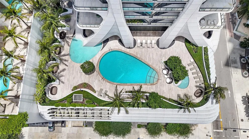 1000 Biscayne Blvd #4401 Miami, FL 33132