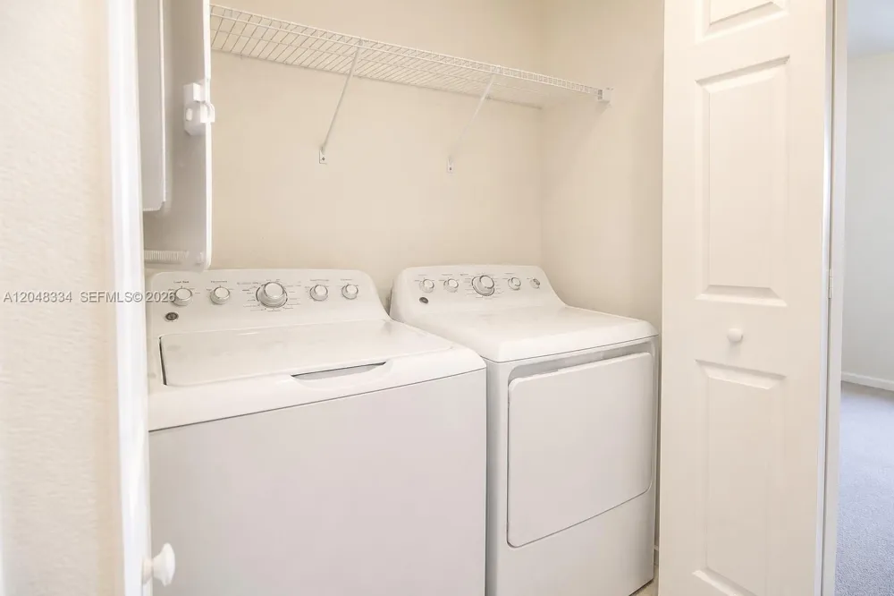 10934 W 33rd Way Hialeah, FL 33018