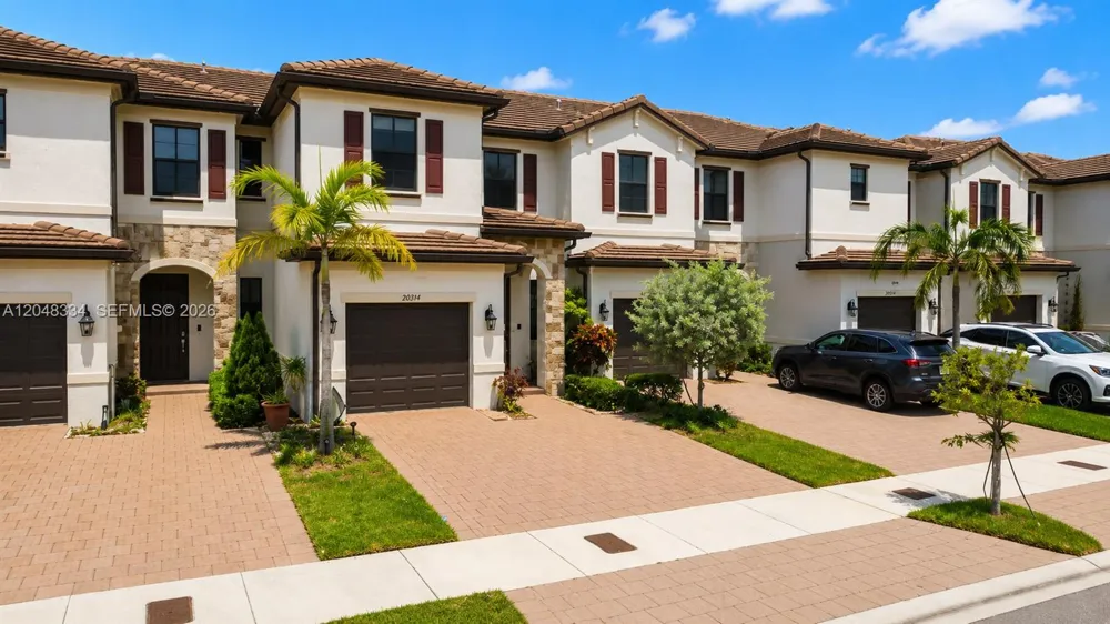10934 W 33rd Way Hialeah, FL 33018