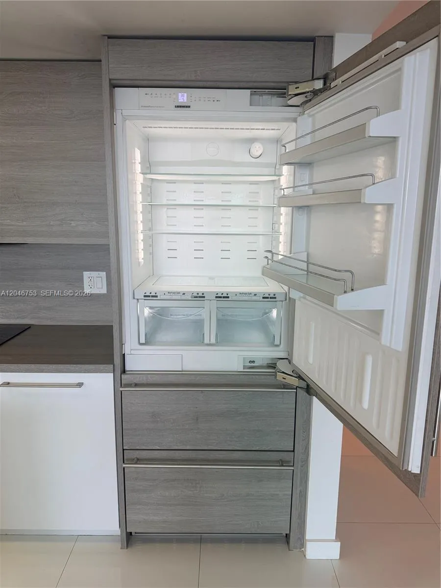 Address Not Shown Sunny Isles Beach, FL 33160
