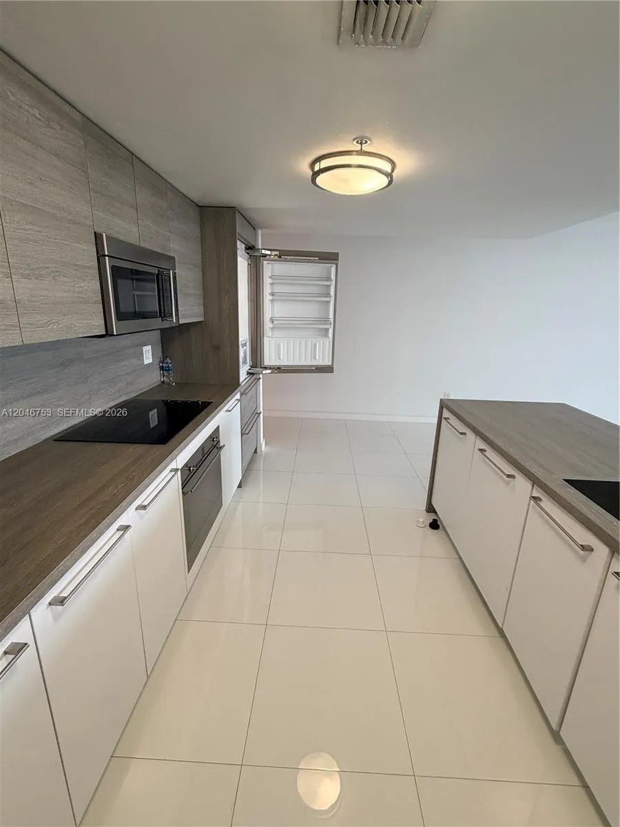 Address Not Shown Sunny Isles Beach, FL 33160