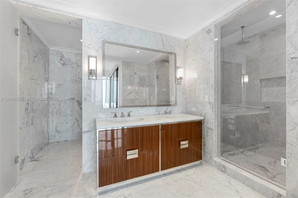 15701 Collins Ave #4701 Sunny Isles Beach, FL 33160
