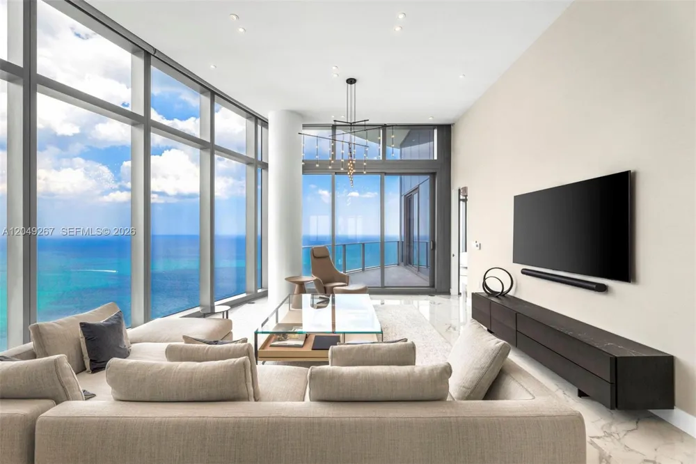 15701 Collins Ave #4701 Sunny Isles Beach, FL 33160
