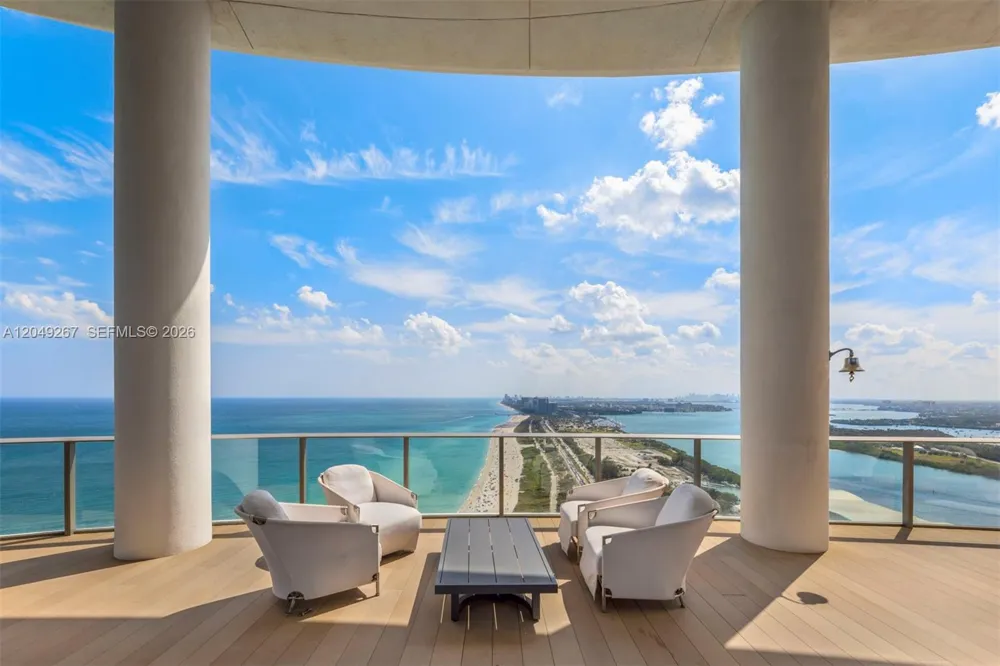 15701 Collins Ave #4701 Sunny Isles Beach, FL 33160