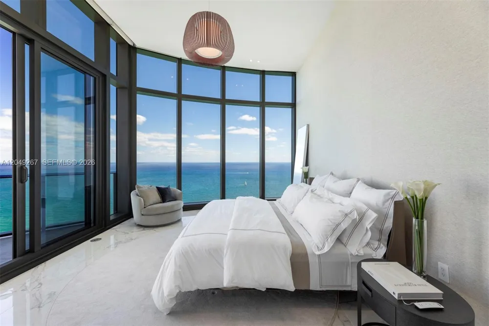 15701 Collins Ave #4701 Sunny Isles Beach, FL 33160