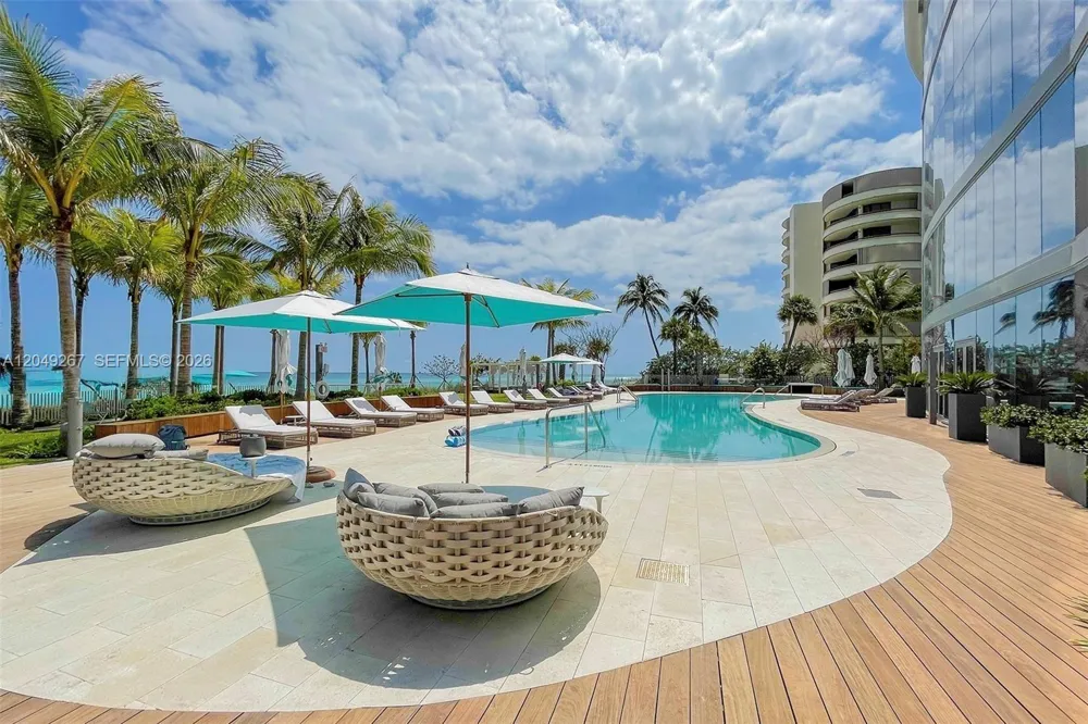 15701 Collins Ave #4701 Sunny Isles Beach, FL 33160