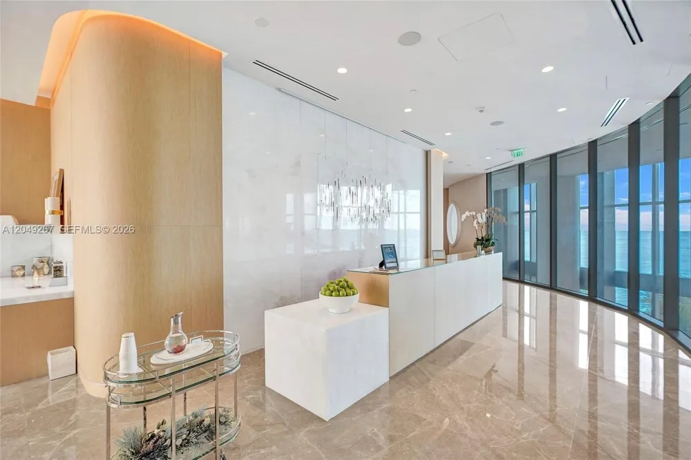 15701 Collins Ave #4701 Sunny Isles Beach, FL 33160