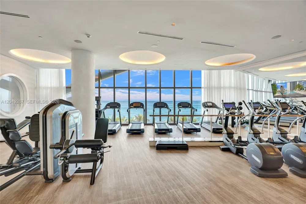 15701 Collins Ave #4701 Sunny Isles Beach, FL 33160