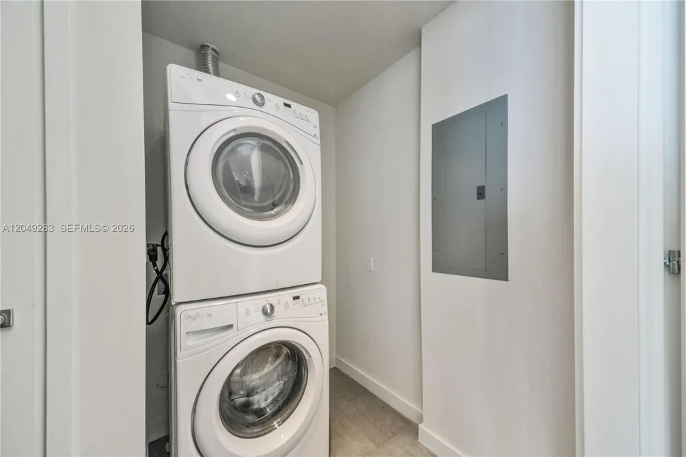 1300 Brickell Bay Dr #4102 Miami, FL 33131