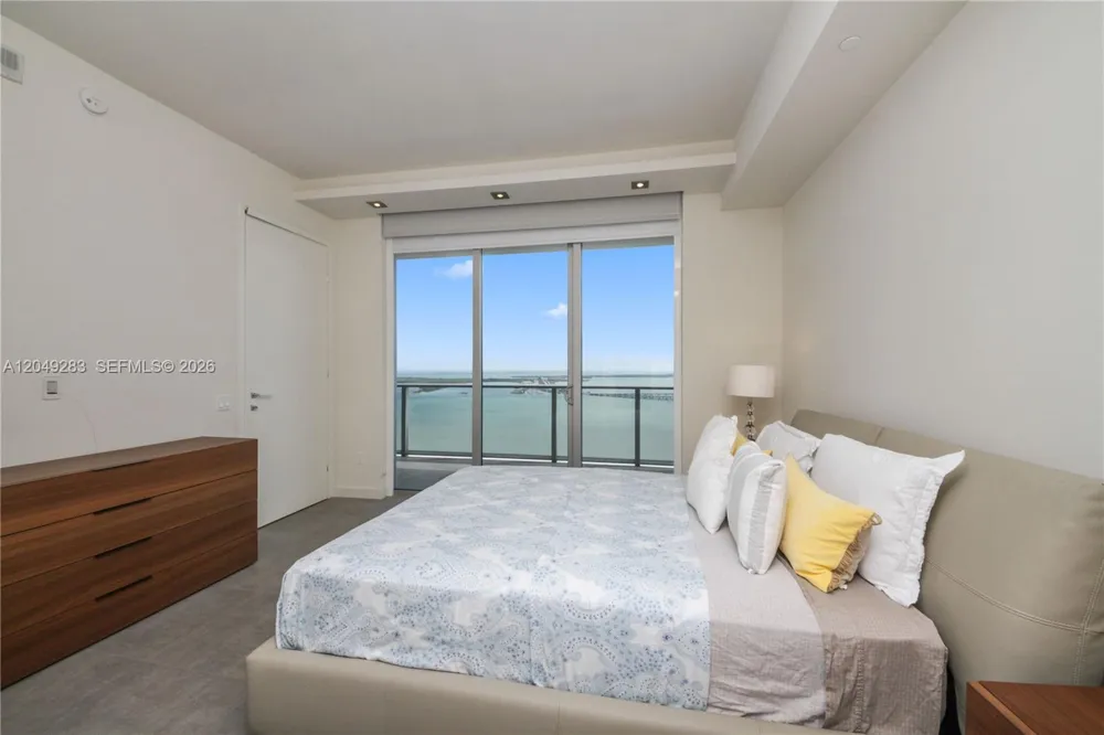 1300 Brickell Bay Dr #4102 Miami, FL 33131