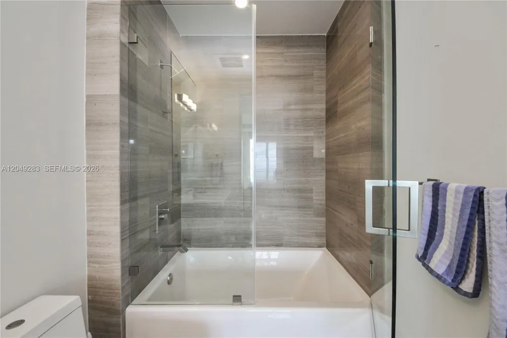 1300 Brickell Bay Dr #4102 Miami, FL 33131
