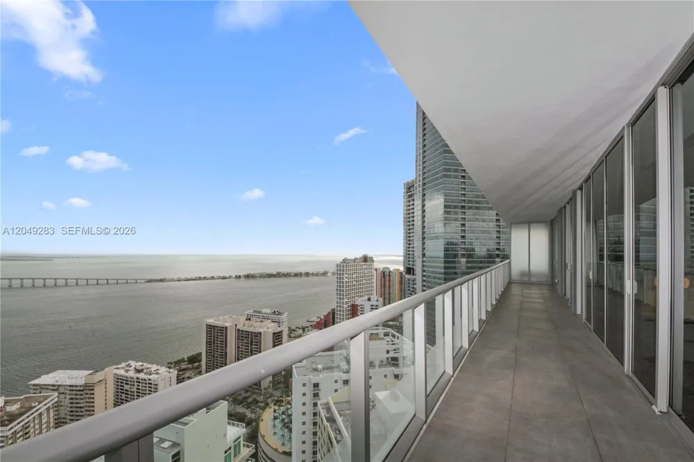 1300 Brickell Bay Dr #4102 Miami, FL 33131