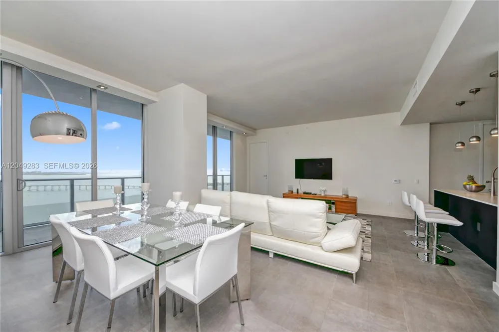 1300 Brickell Bay Dr #4102 Miami, FL 33131