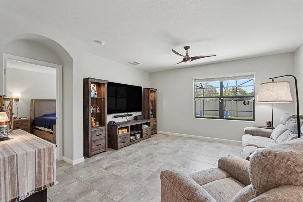 730 Old Country Road SE Palm Bay, FL 32909