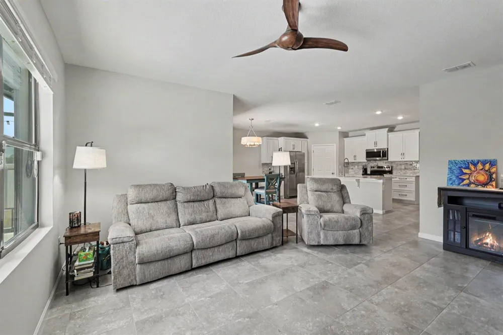 730 Old Country Road SE Palm Bay, FL 32909