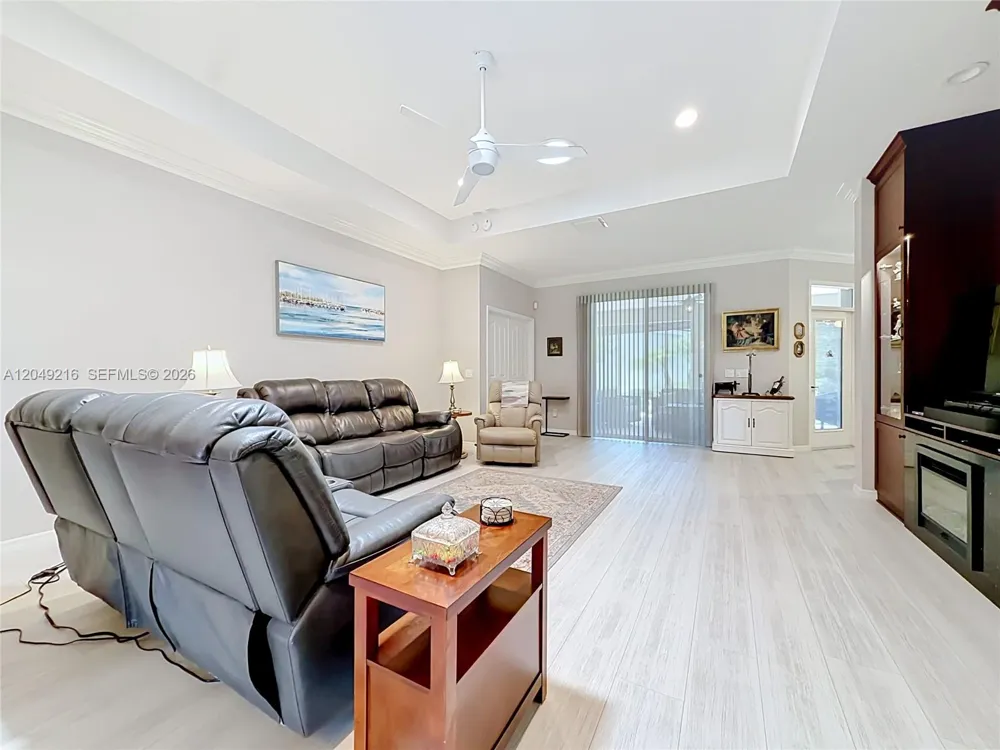 1637 Westminster Ct. The Villages, FL 32162