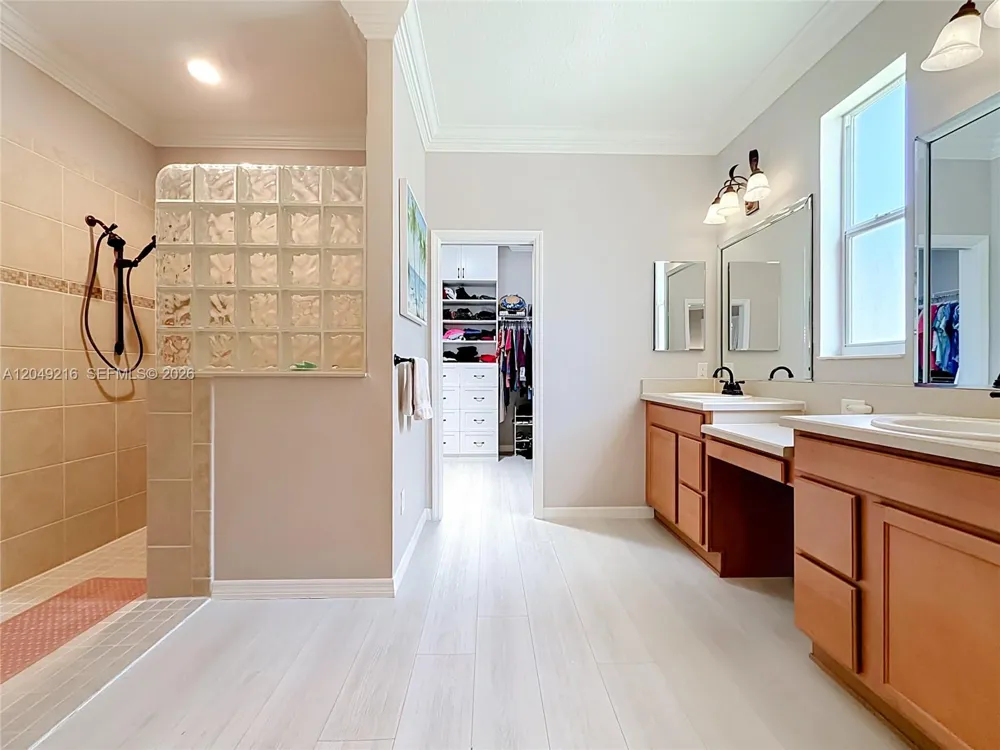 1637 Westminster Ct. The Villages, FL 32162