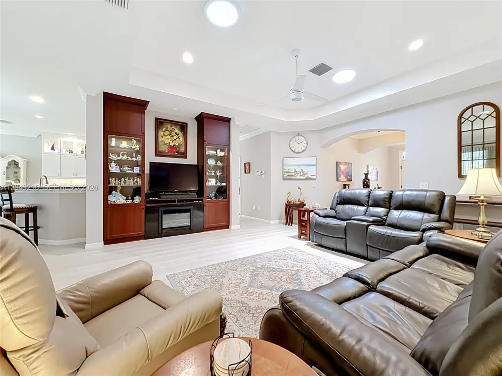 1637 Westminster Ct. The Villages, FL 32162