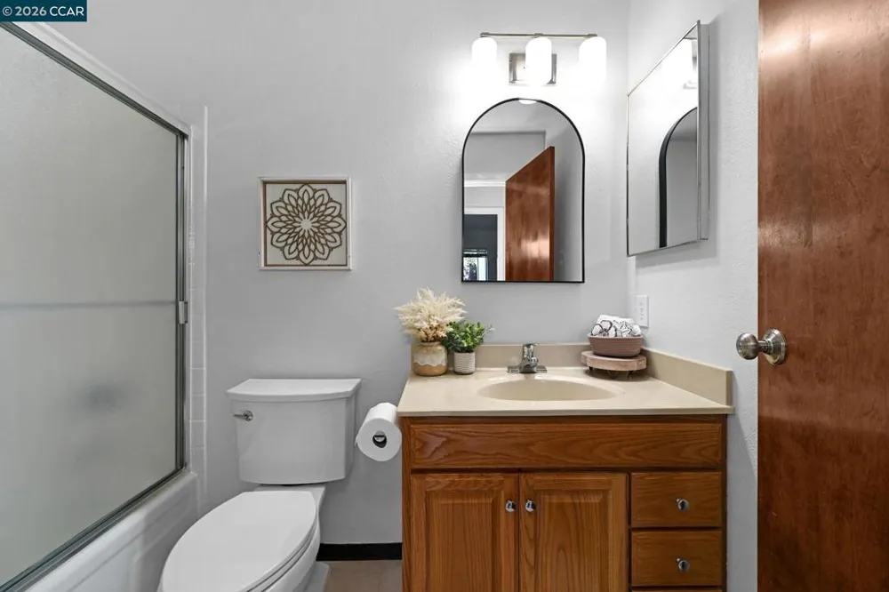 2340 Pleasant Hill Rd #2 Pleasant Hill, CA 94523