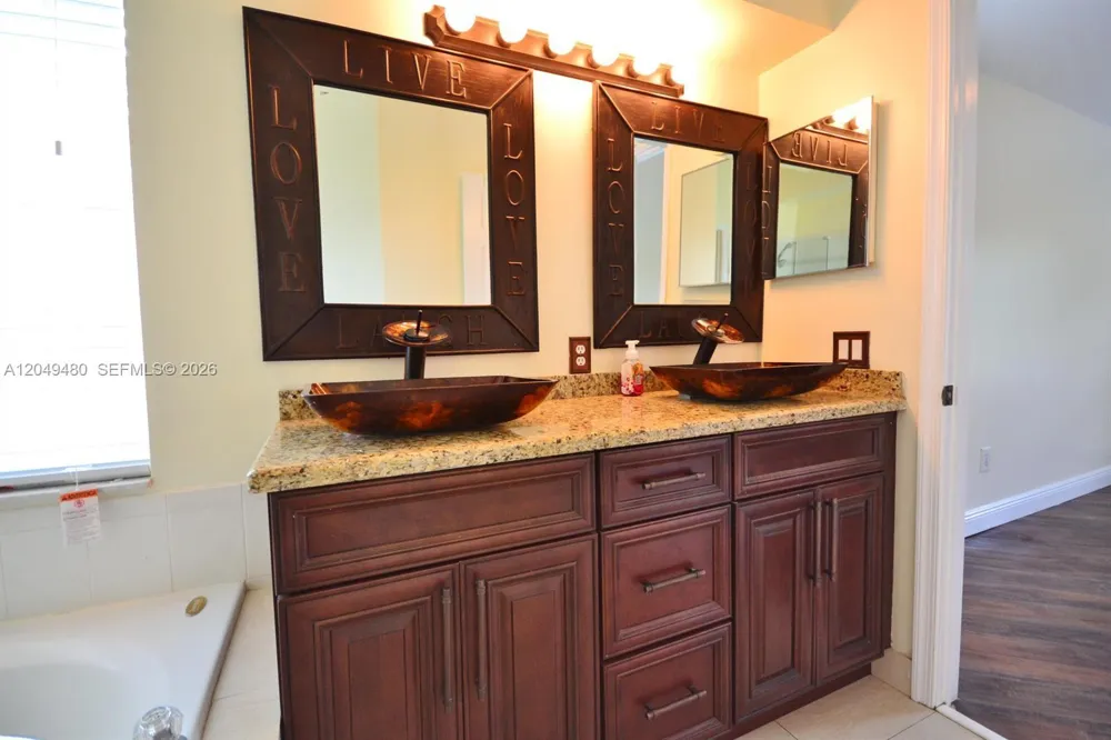 17569 89th Pl N Loxahatchee, FL 33470