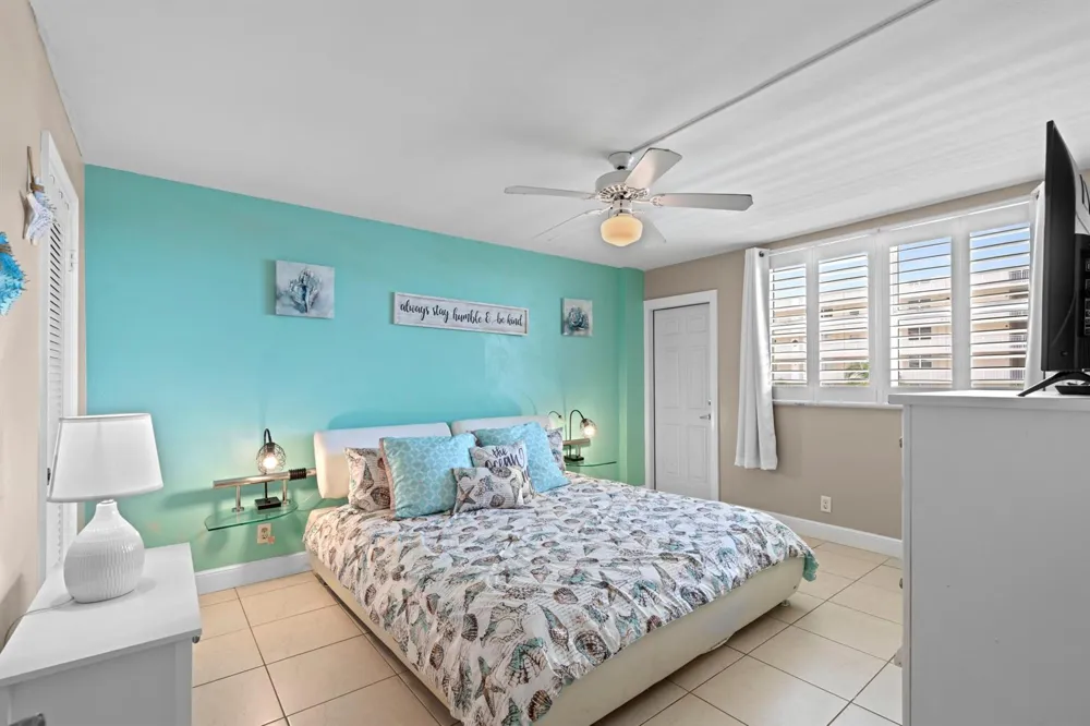 1050 Hillsboro Mile #403w Hillsboro Beach, FL 33062