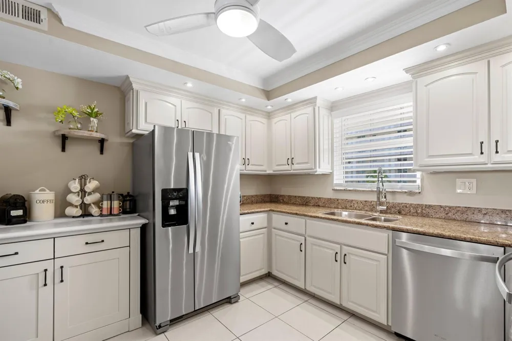 1050 Hillsboro Mile #403w Hillsboro Beach, FL 33062