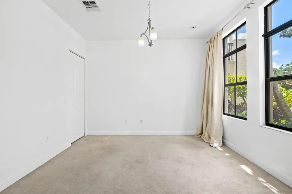 3171 NW 125th Avenue Sunrise, FL 33323