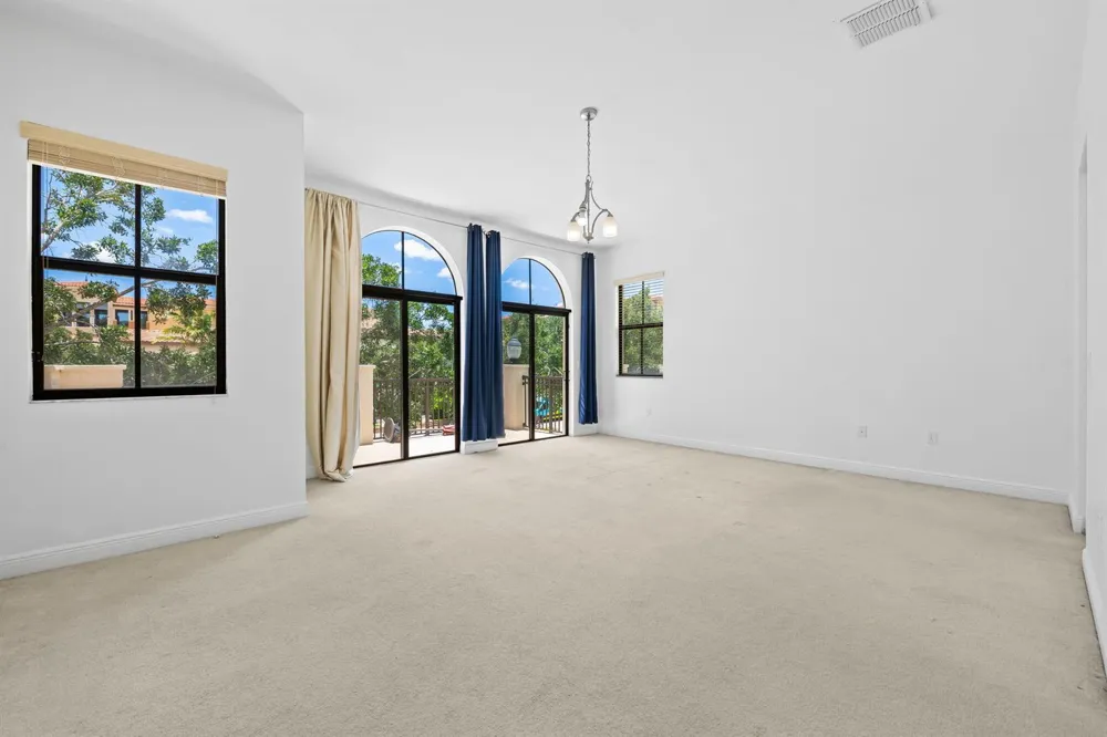3171 NW 125th Avenue Sunrise, FL 33323