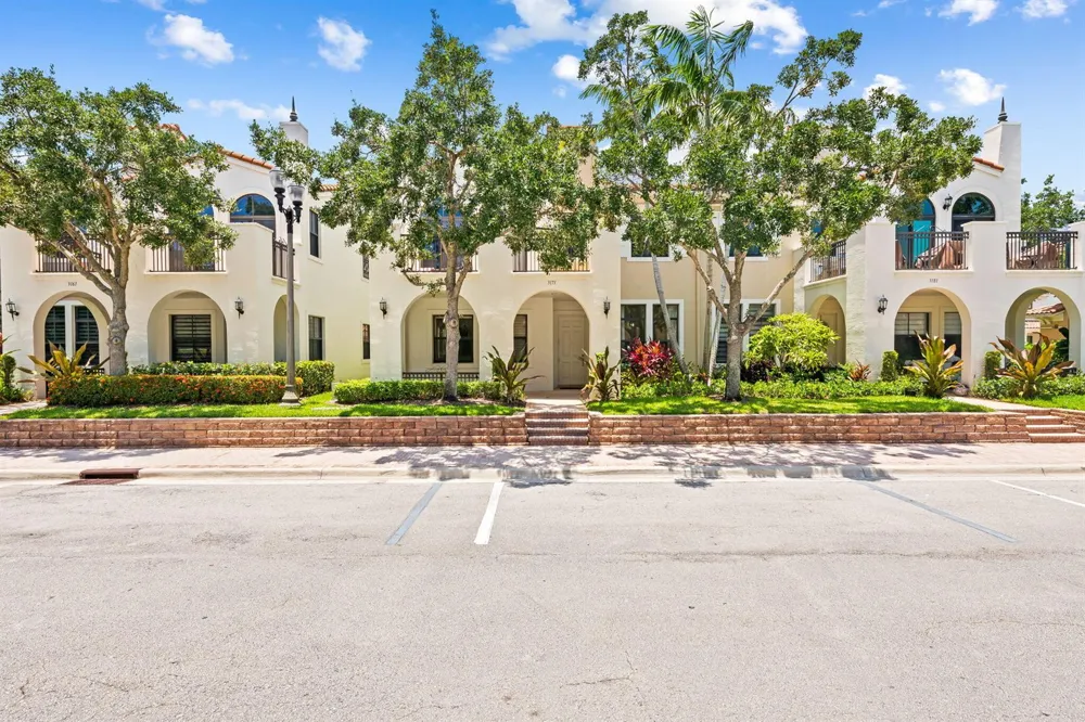 3171 NW 125th Avenue Sunrise, FL 33323