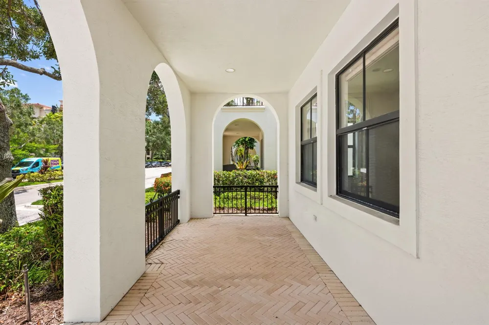 3171 NW 125th Avenue Sunrise, FL 33323