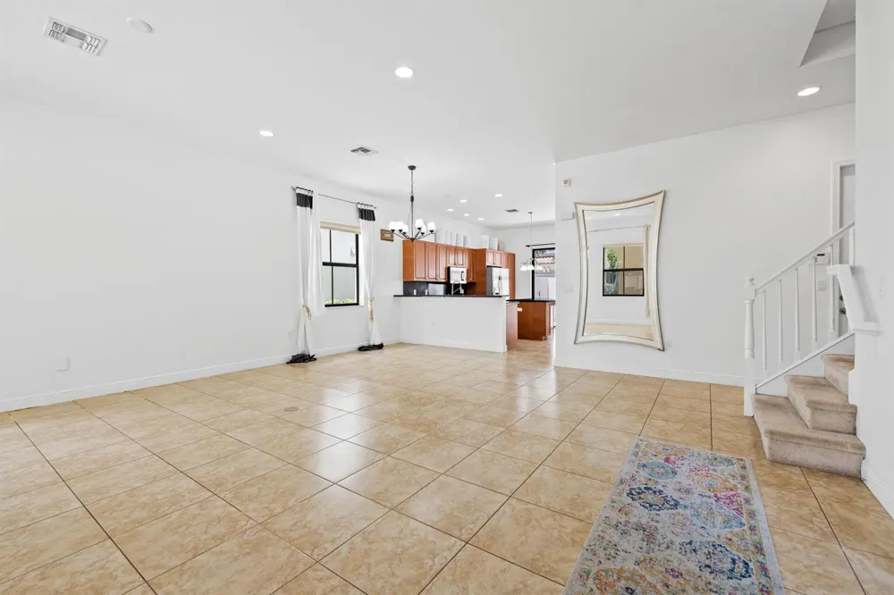 3171 NW 125th Avenue Sunrise, FL 33323