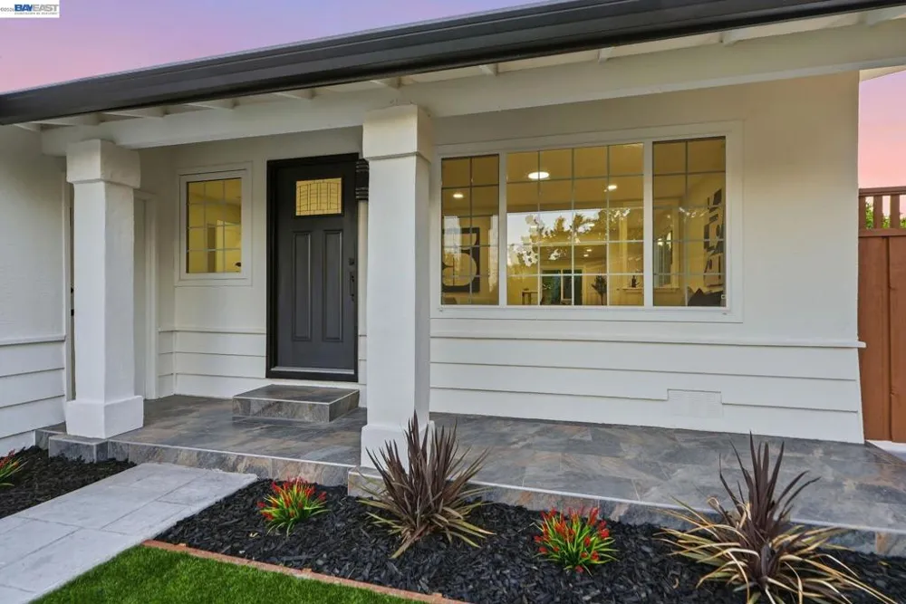 965 Collins Court Hayward, CA 94544