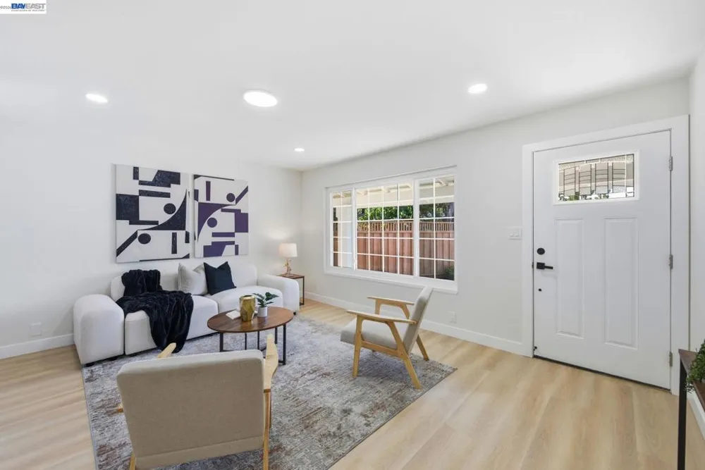 965 Collins Court Hayward, CA 94544