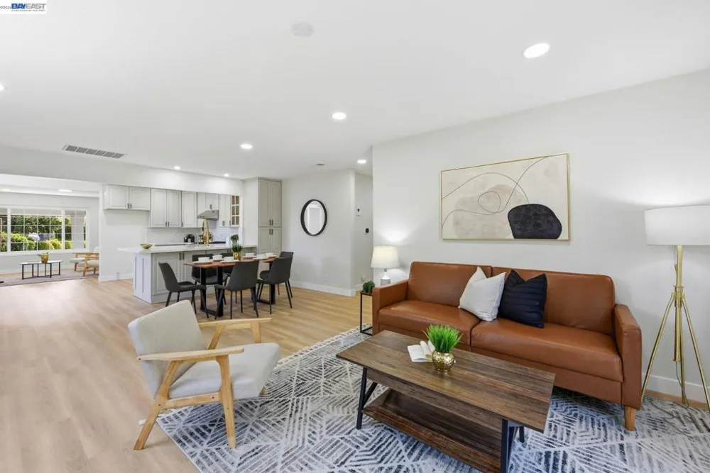 965 Collins Court Hayward, CA 94544