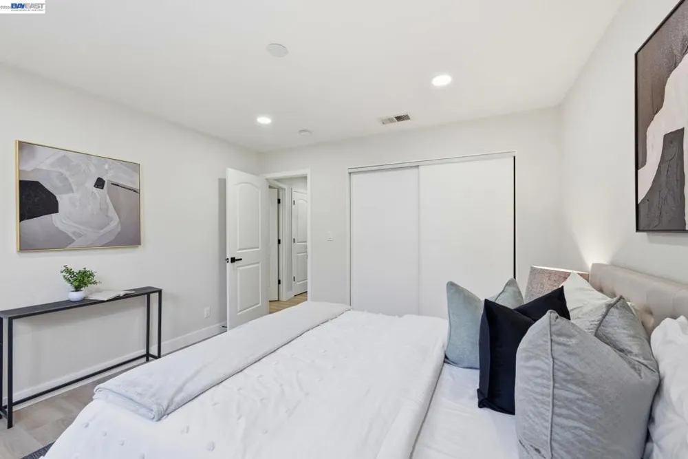 965 Collins Court Hayward, CA 94544