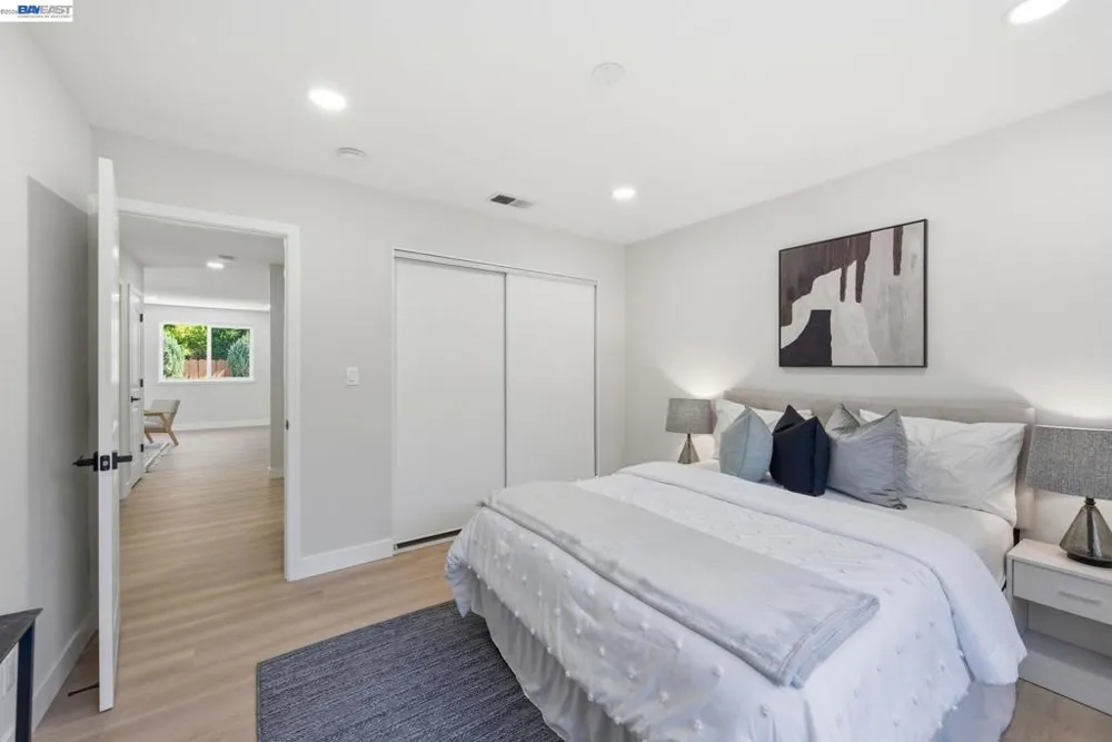 965 Collins Court Hayward, CA 94544