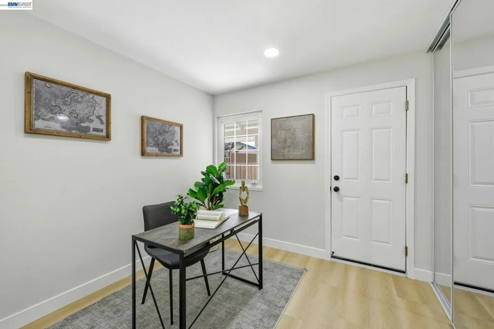 965 Collins Court Hayward, CA 94544