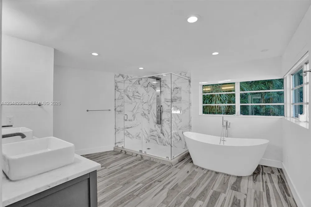 19260 NE 22nd Ave North Miami Beach, FL 33180