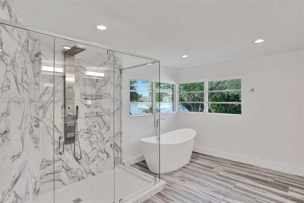 19260 NE 22nd Ave North Miami Beach, FL 33180
