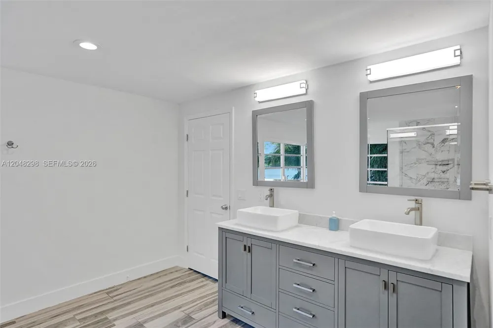 19260 NE 22nd Ave North Miami Beach, FL 33180