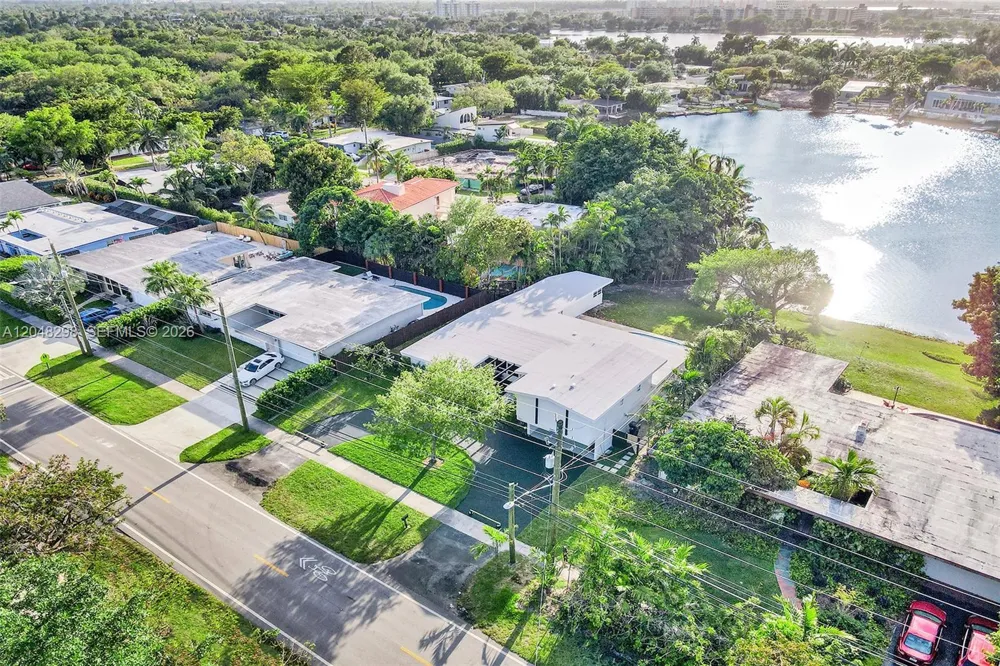 19260 NE 22nd Ave North Miami Beach, FL 33180