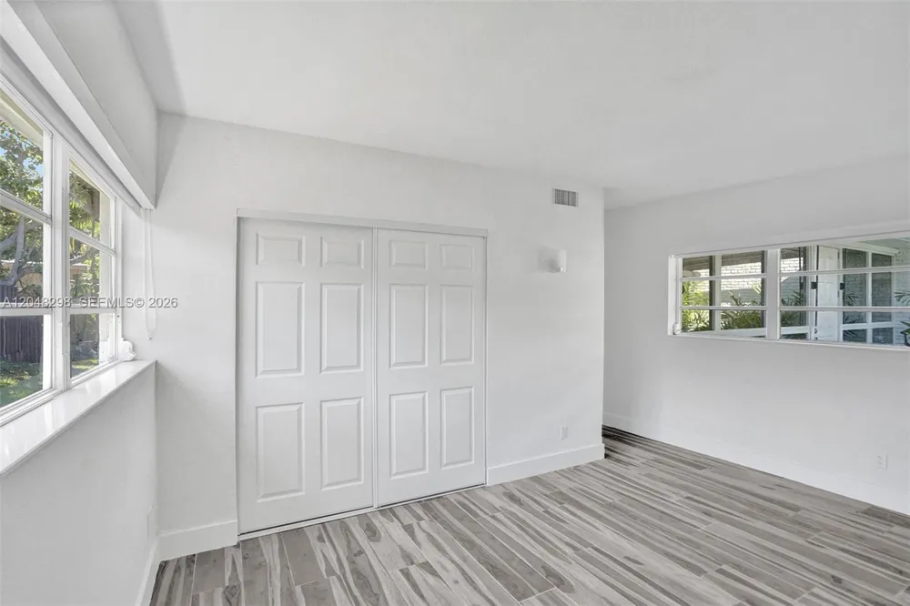 19260 NE 22nd Ave North Miami Beach, FL 33180